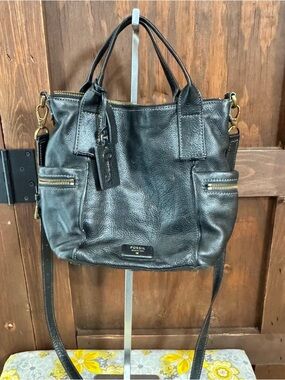 Fossil Black Pebbled Leather Shoulder Bag with Gold Hardware